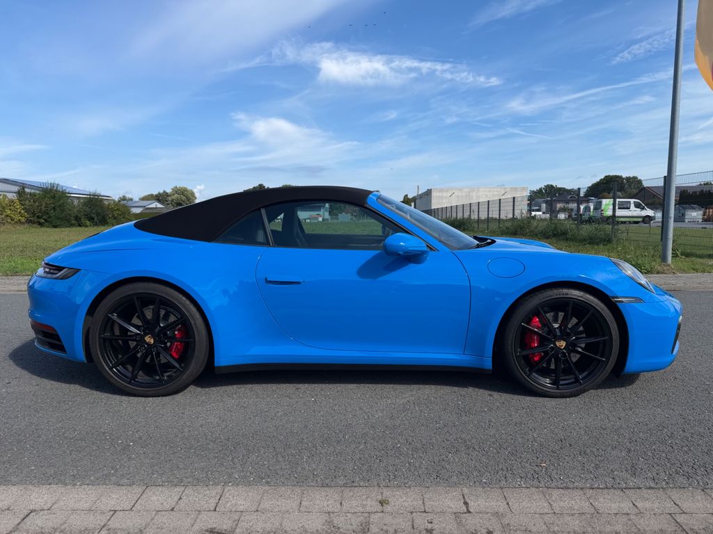 Porsche 992