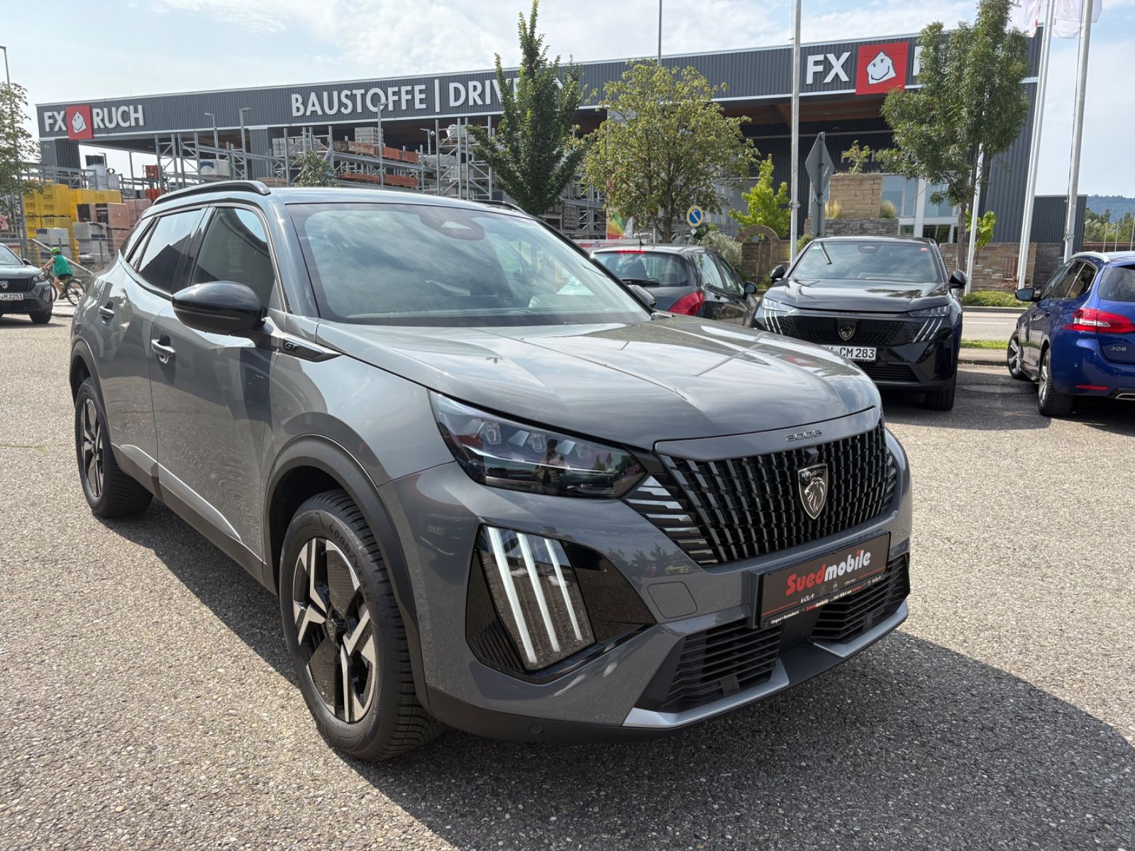 Peugeot 2008 Hybrid 145 e-DSC GT imagem 3