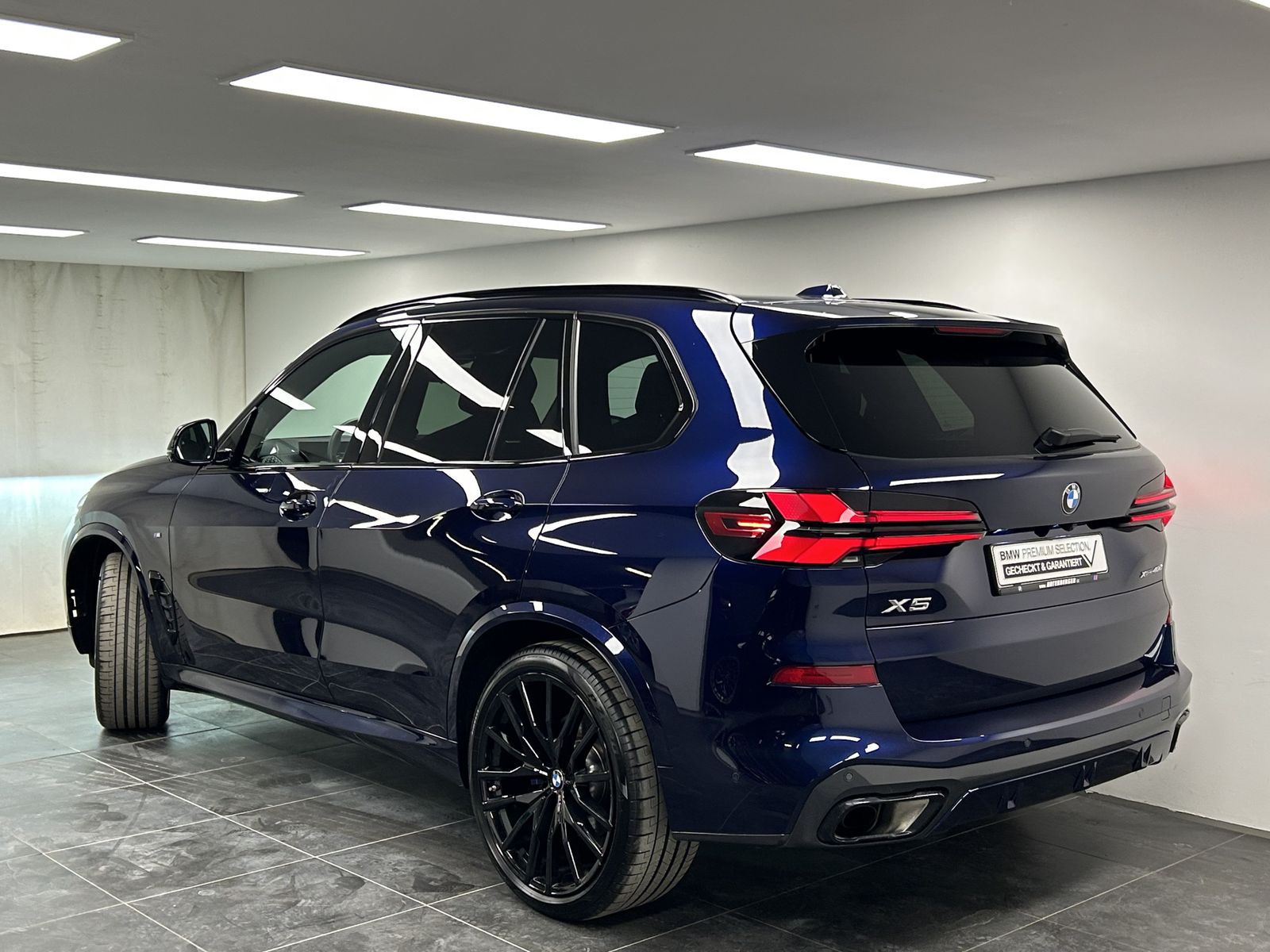BMW X5 xDrive40d M Sportpaket Pro B&W Pano. AHK DAB  imagem 3