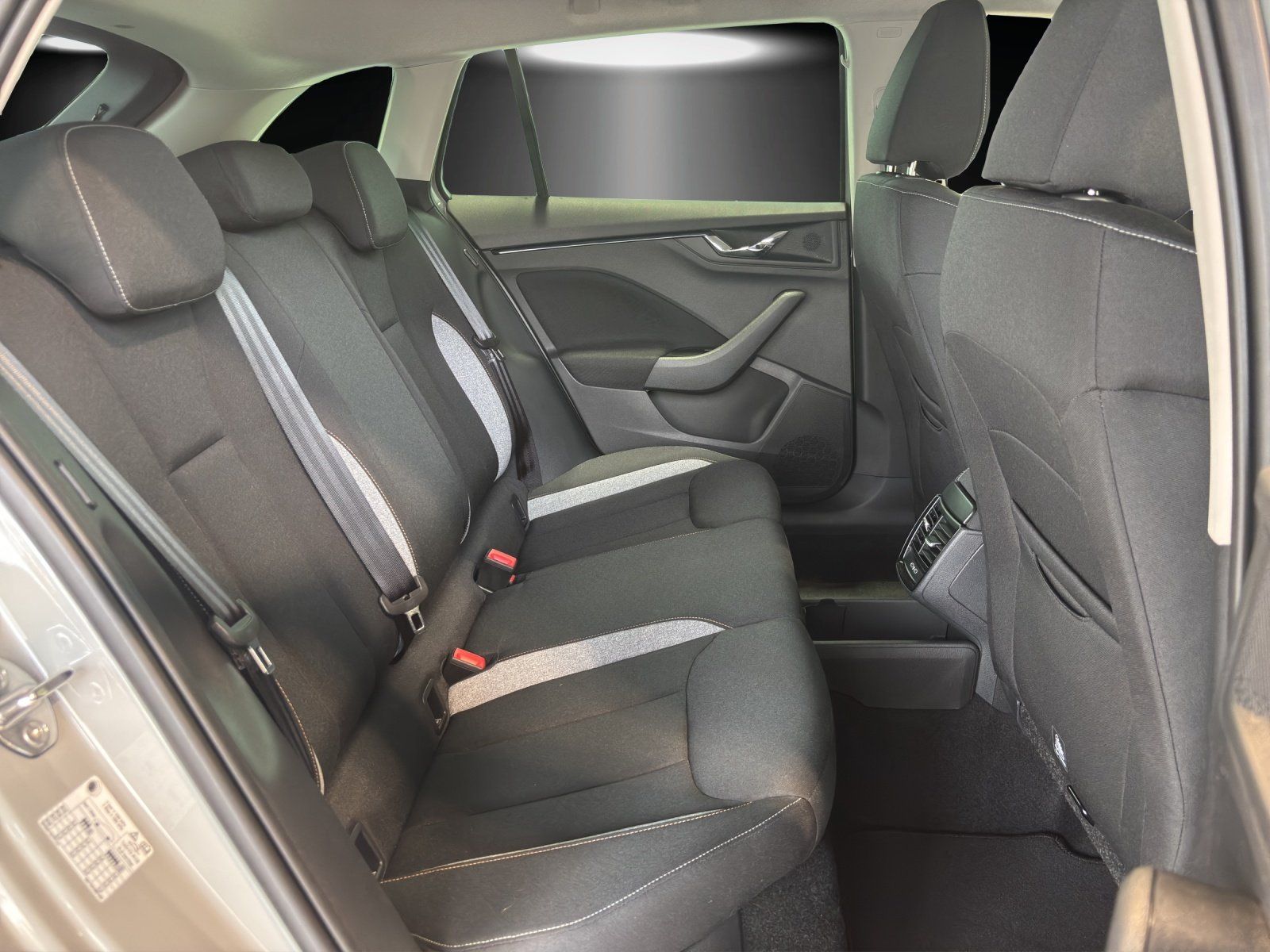 Fahrzeugabbildung SKODA Scala Tour 1,0 TSI 85 kW DSG