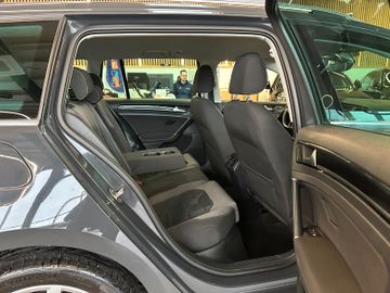 MYAUTOCENTER – Gebraucht- und Jahreswagen mit Werkstattservice in Pfaffenhofen Volkswagen Golf VII Variant Highline BMTStart-Stopp*Klima*