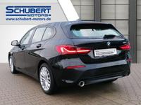 BMW 118 i 5-Türer Sport Line Automatik Navi Digitale