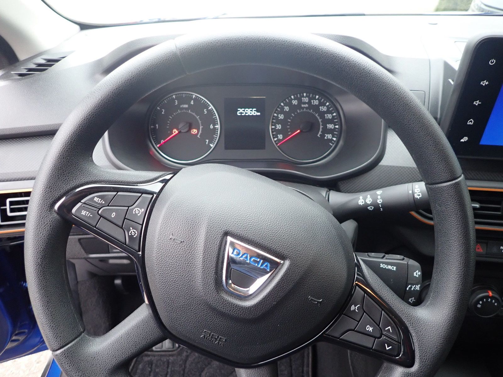 Fahrzeugabbildung Dacia Sandero III Stepway Essential TCe 90