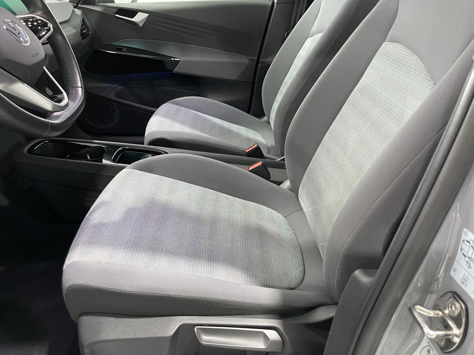 Fahrzeugabbildung Volkswagen ID.3 Pure Performance 110 kW*LED*Cam*Navi*SHZ*