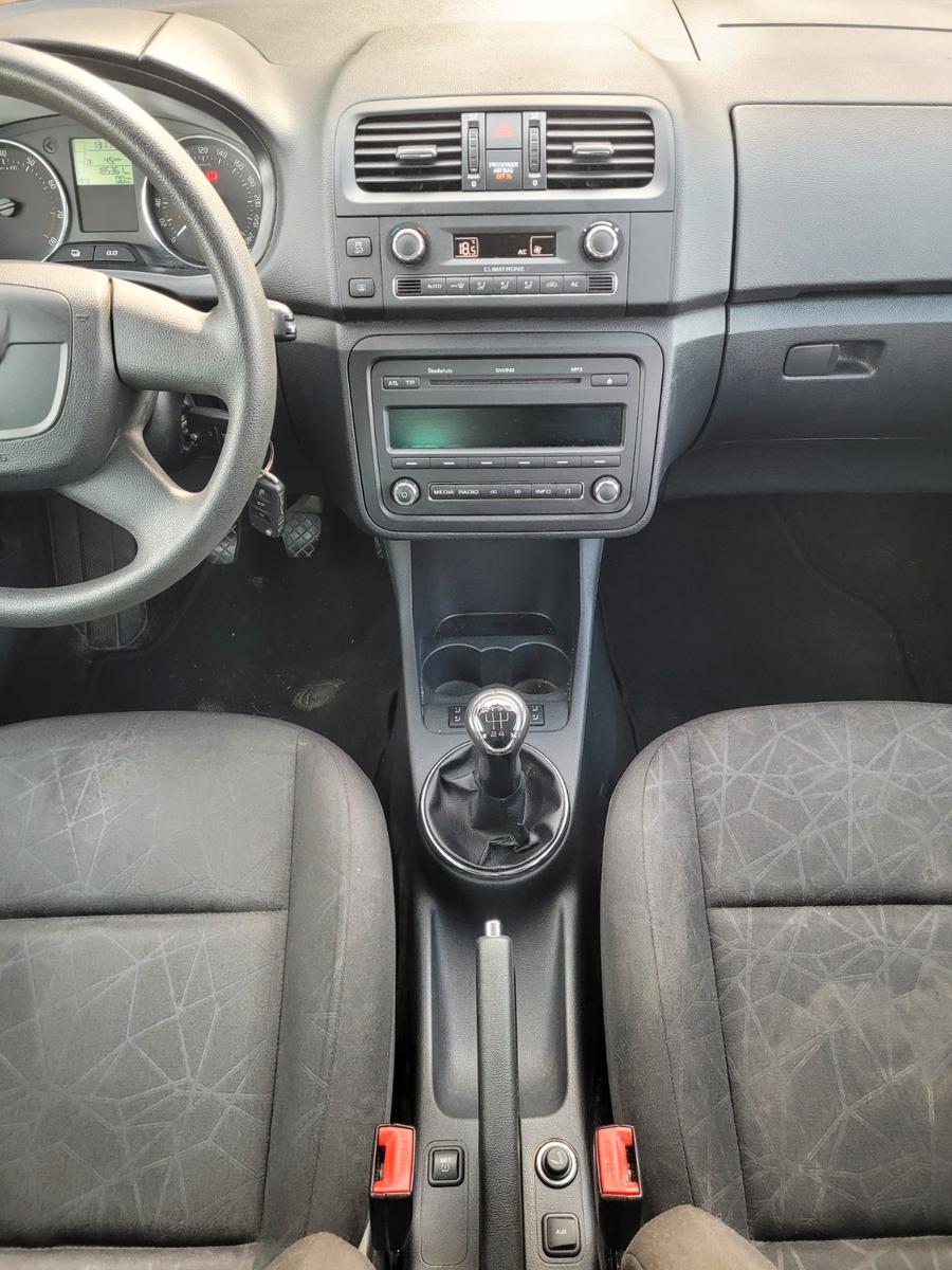 Skoda Roomster 2011 — photo 24