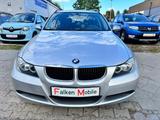 BMW 318i Touring + Klima + Navi + 8 fach bereift - silberne BMW 318