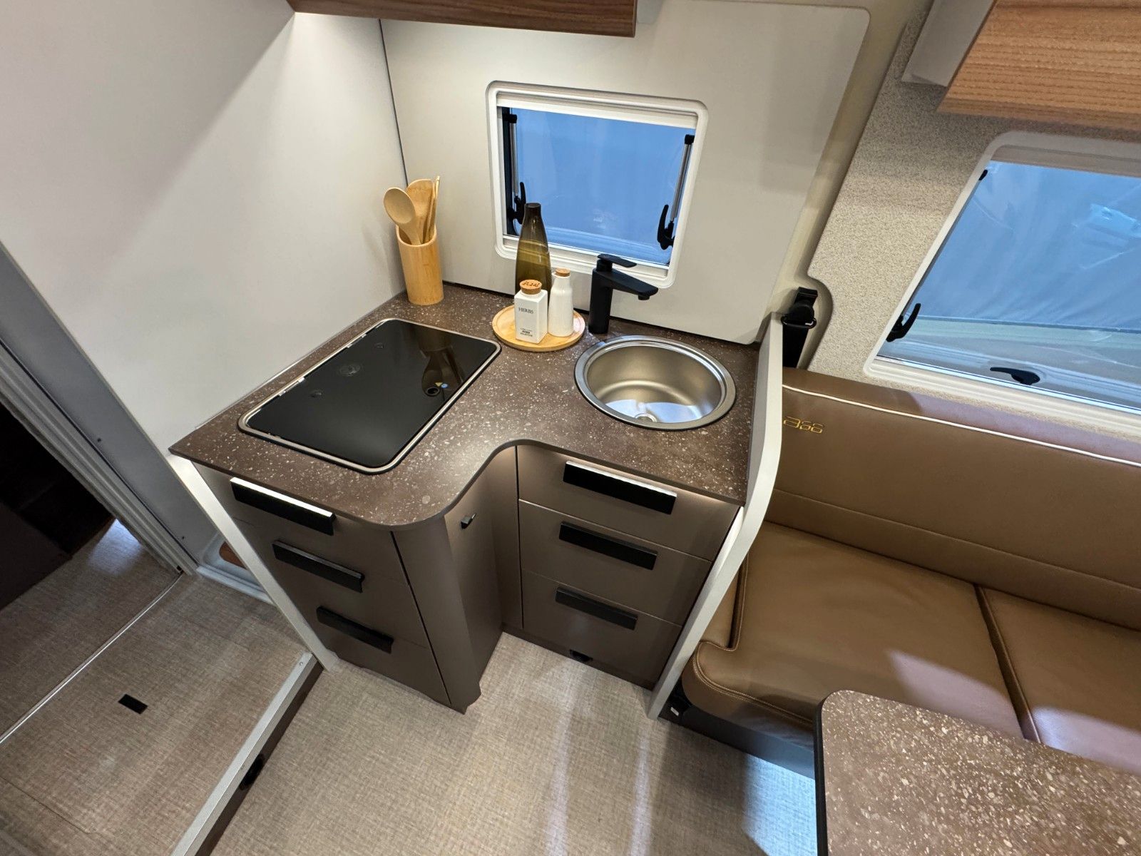 Fahrzeugabbildung Bürstner B66 TD 732 SONDERMODELL-AUTOMATIK!