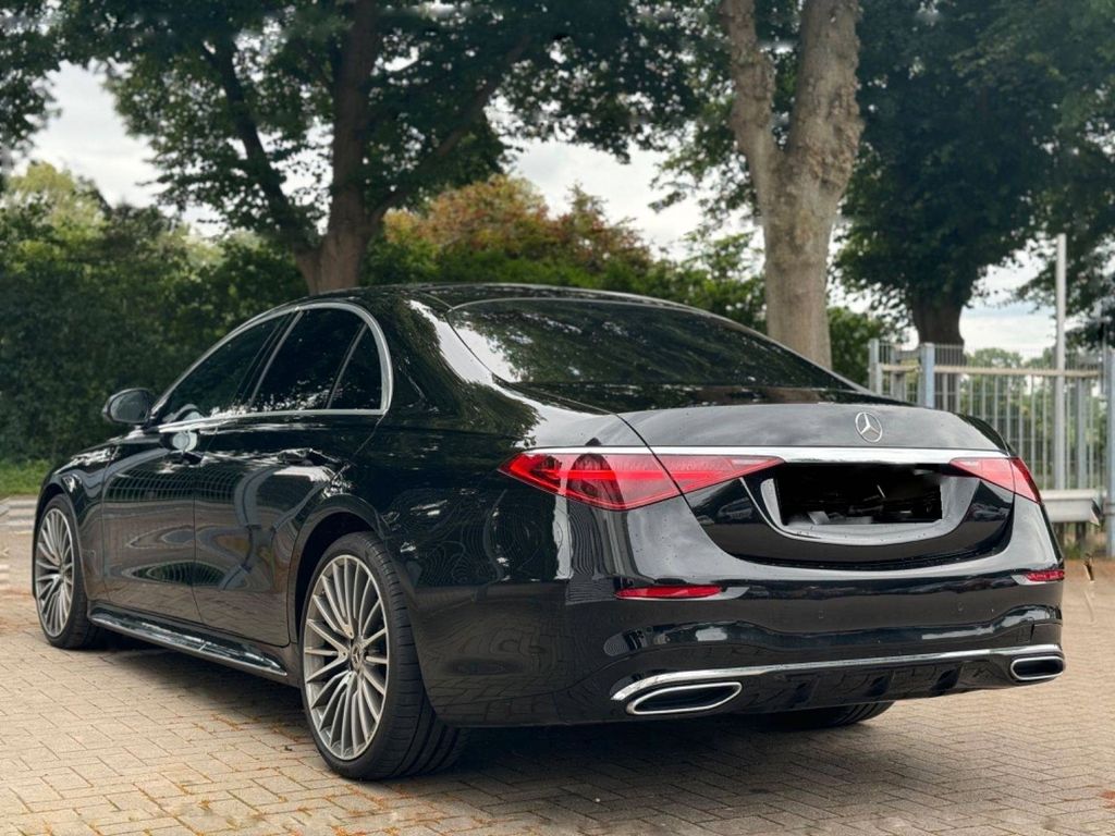 Image of Mercedes-Benz S 400