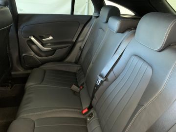 Mercedes CLA 250 Shooting Brake - 8