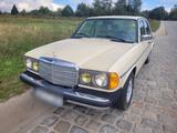 Mercedes-Benz W123 3.0L Turbodiesel aus Ka... - Mercedes-Benz 300: Turbodiesel