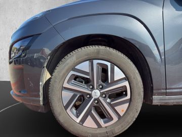 Hyundai Kona Select Elektro Kam.+KeyLess+Navi+SHZ+ACC