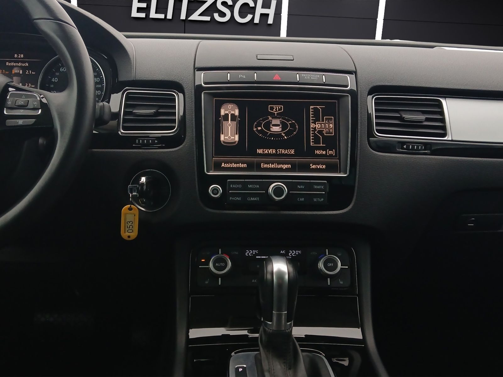 Fahrzeugabbildung Volkswagen Touareg TDI Terrain-Tech R-Line 4M Xenon AHK Nav