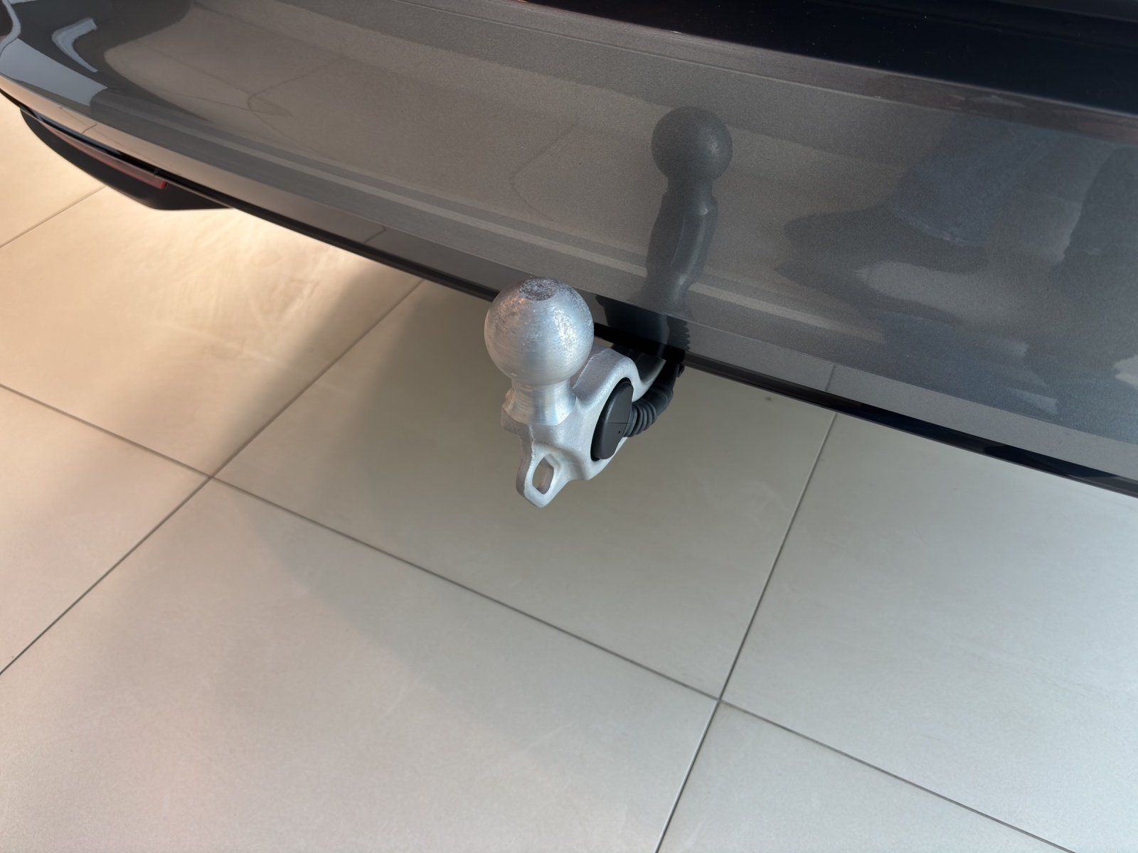 Fahrzeugabbildung SKODA Superb Combi Sportline 2,0 TDI 142 kW DSG 4x4