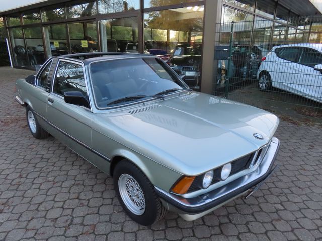 BMW 318i E21 Baur Cabrio