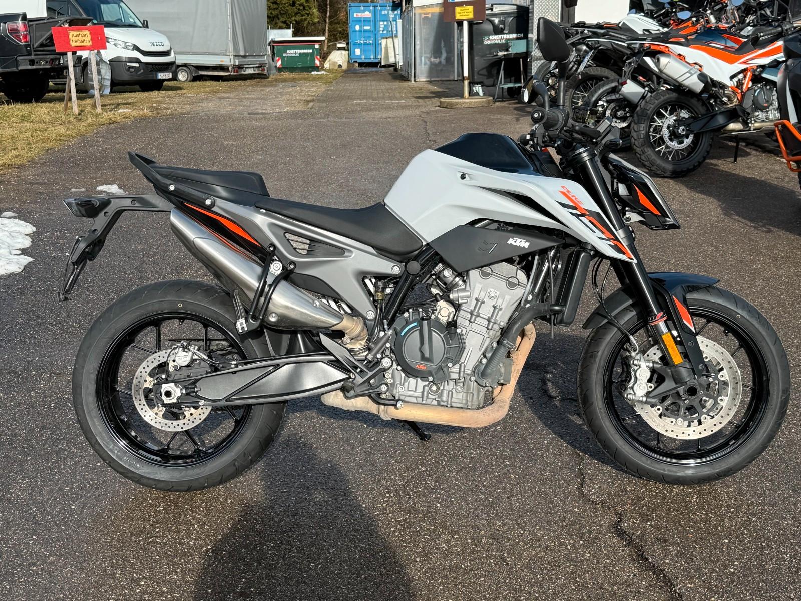 KTM 790 Duke techpack
