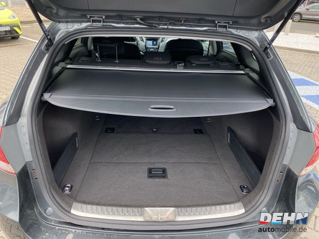 Hyundai i40cw 1.6 GDI blue Space Sicherheits-Navigation