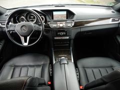 Fahrzeugabbildung Mercedes-Benz E 300 CGI BlueEfficiency,Avantgarde,LED,Schiebed