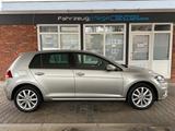 Volkswagen Golf VII Join*Navi*Scheckheft*Garantie*63 Tkm* - mit Benzin-Antrieb: Silber, Limousine, Garantie