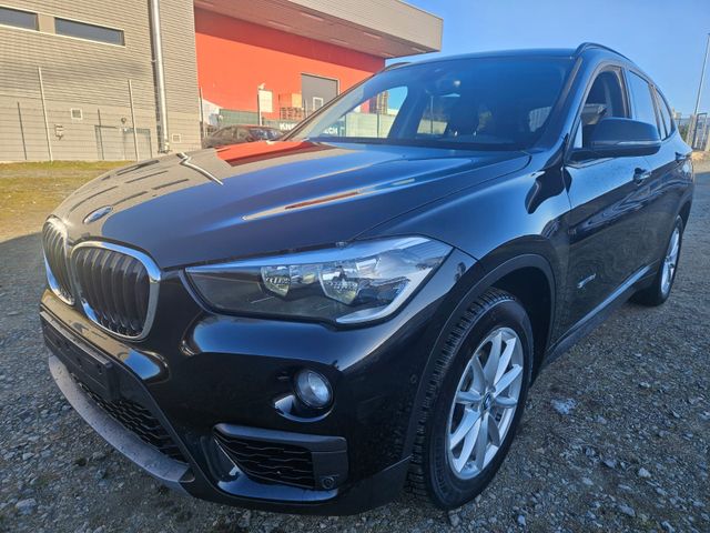 BMW X1 16D SDRIVE * NAVIGATION * ALU * PDC * LEDER