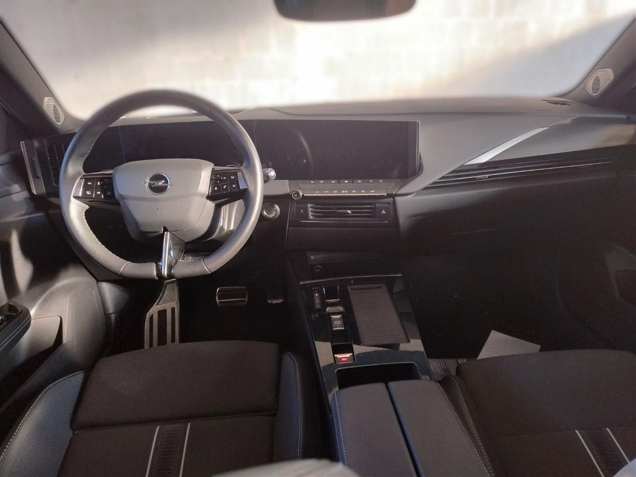 Fahrzeugabbildung Opel Astra L Lim. 1.6 HYBRID GS SPORT NAVI/360°/SPORT