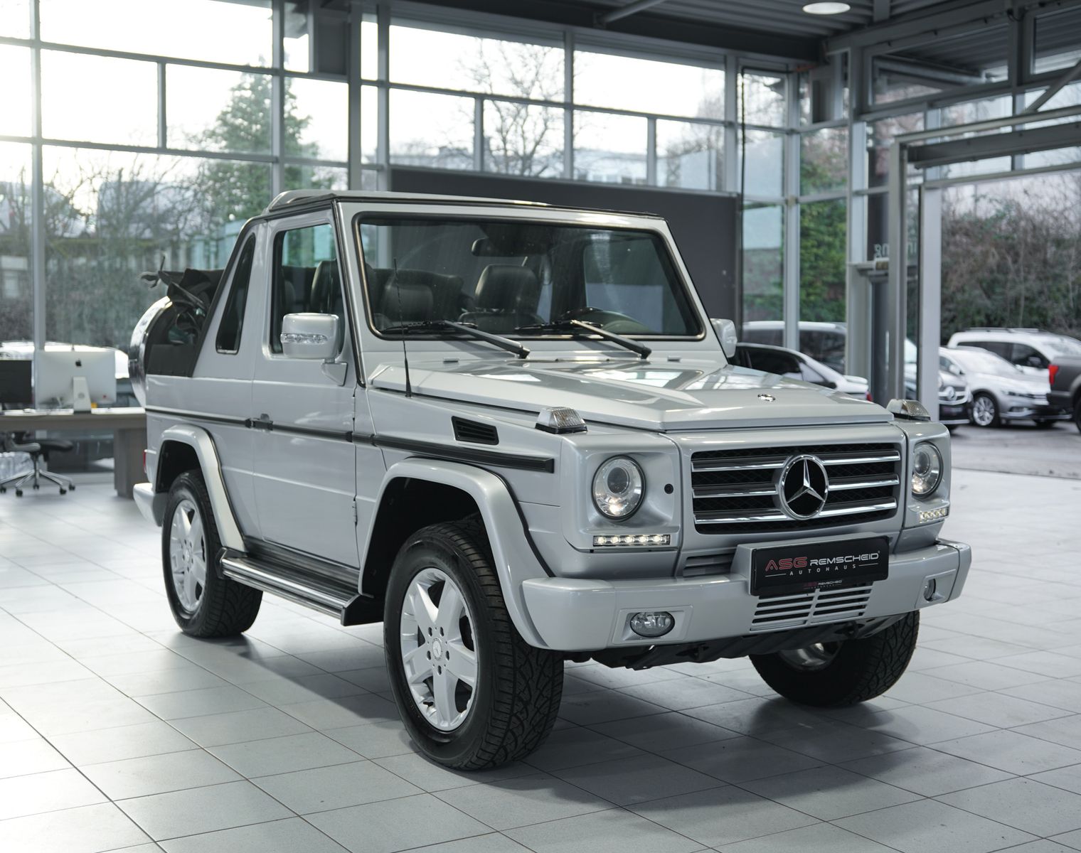 Mercedes Benz G 320