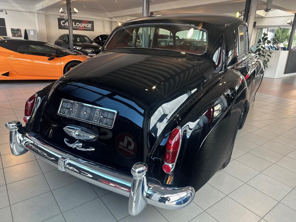 Rolls-Royce Silver Cloud