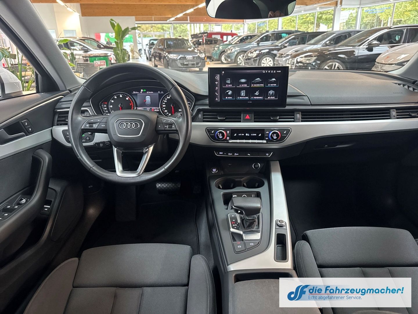 Fahrzeugabbildung Audi A4 Avant 40 TFSI advanced HUD Navi Soundsystem L