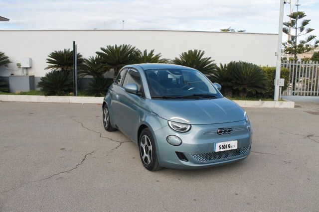 Fiat 500 e Berlina 43 kWh