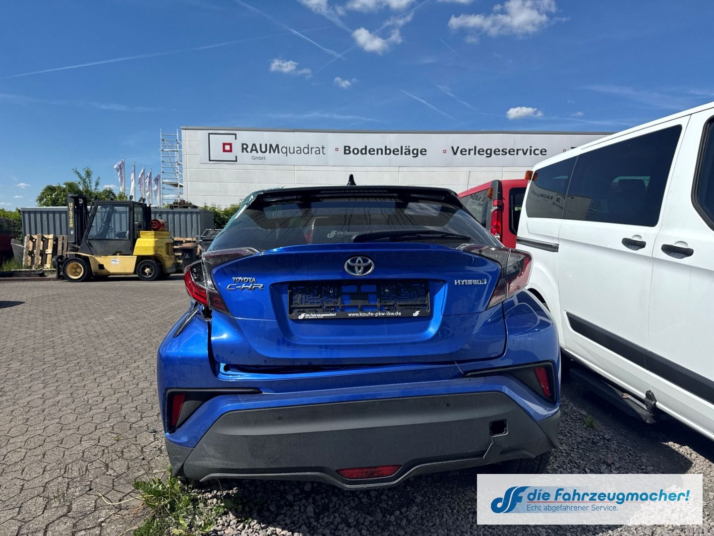 Fahrzeugabbildung Toyota C-HR Hybrid Style Selection 1.8 EU6d-T *TOTALSCH
