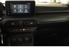 Fahrzeugabbildung Dacia Sandero III Stepway Essential,Einparkhilfe,Wie N