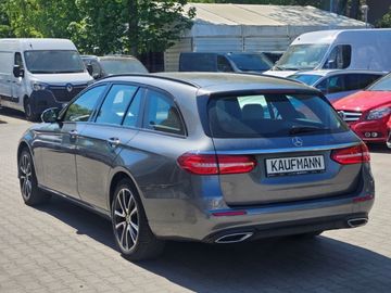 Mercedes E 220 - 6