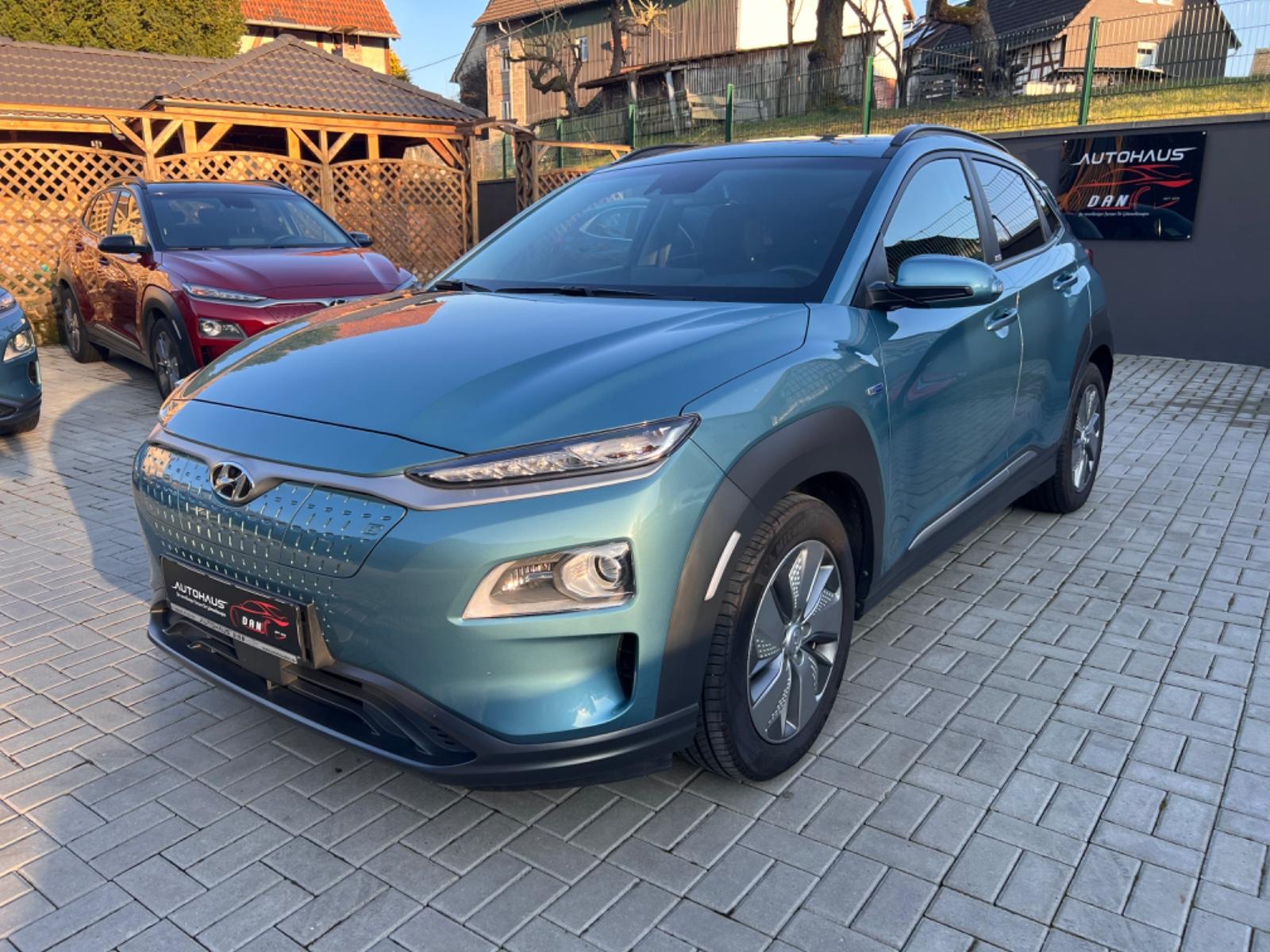 Hyundai Kona Style Elektro/ACC/CCS/Kamera/64kWh/SOH96,5%
