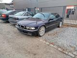 BMW 735i - gebrauchte BMW 7er Reihe aus dem Jahr 1999