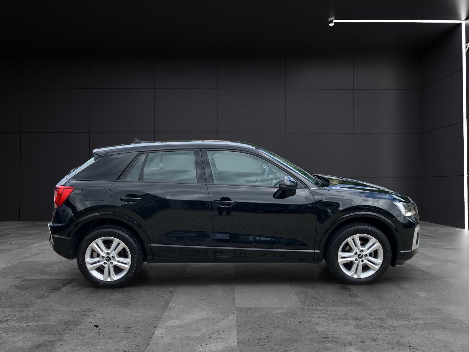 Fahrzeugabbildung Audi Q2 35 TFSI advanced S tronic LED Vorb AHZV