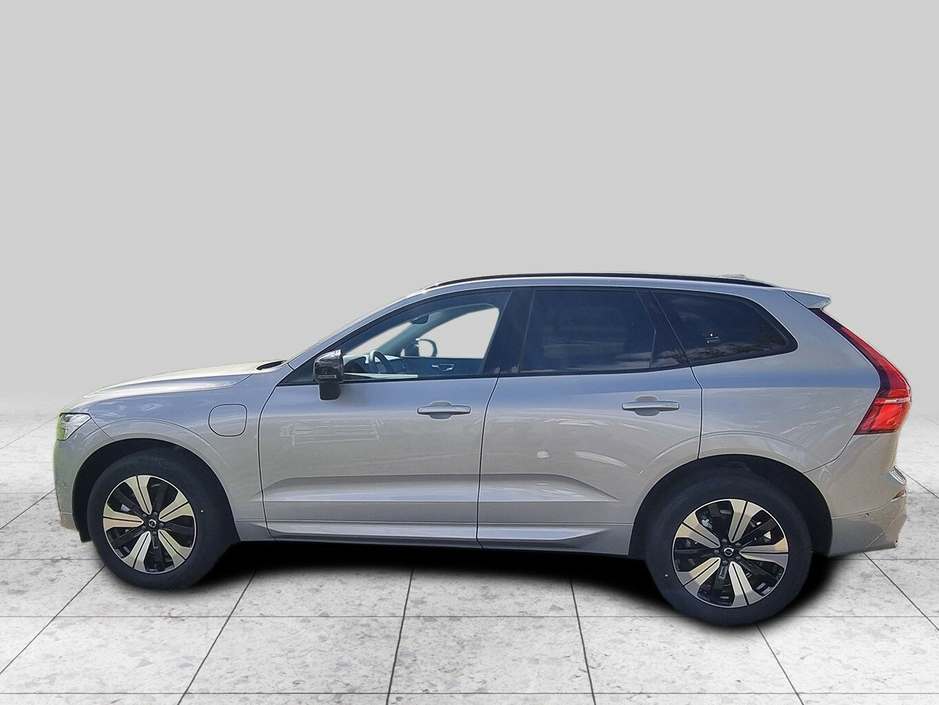 Volvo XC60 T6 AWD GREY MIDSOMMAR 588 EURO imagem 2