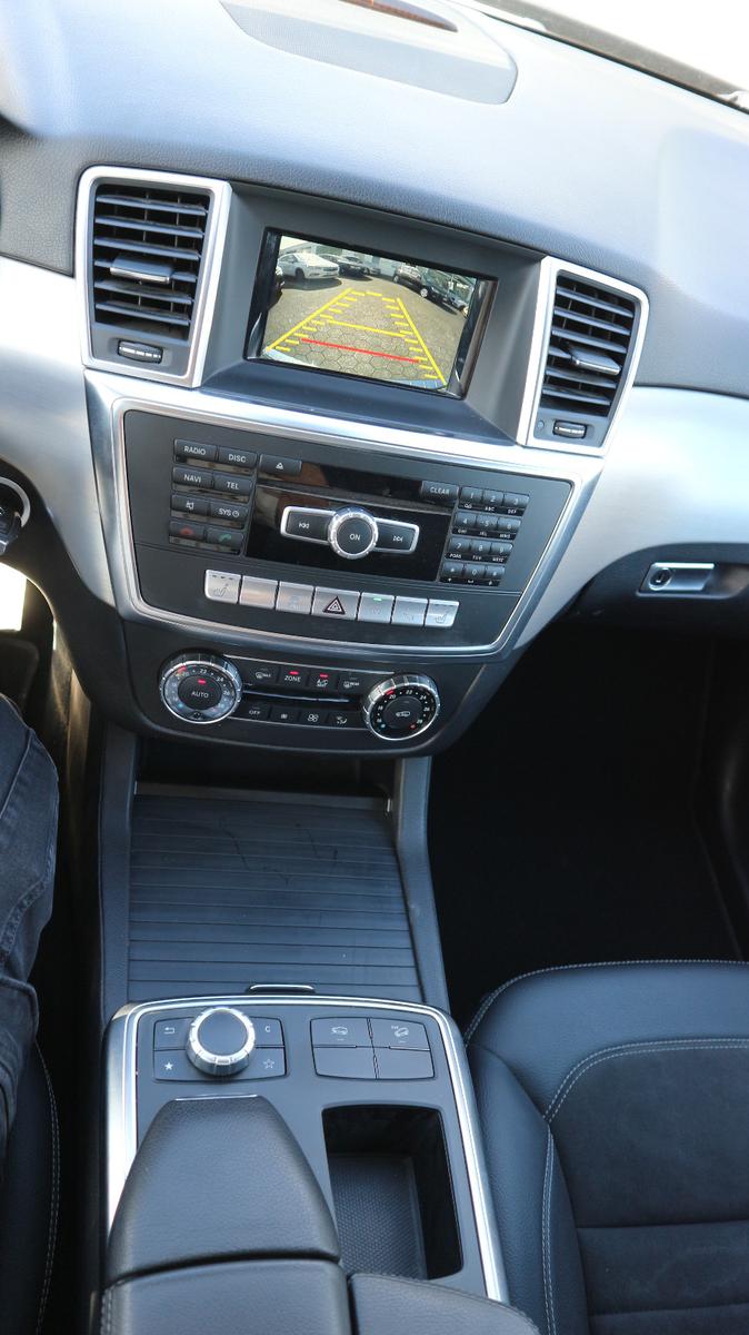Mercedes-Benz ML 350 CDI BlueTec 4Matic AHK/Leder/NAVI/Xenon..