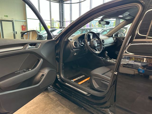 MYAUTOCENTER – Gebraucht- und Jahreswagen mit Werkstattservice in Pfaffenhofen Audi A3 Sportback *NAV*TEMPO*SitzHZ*2-ZONEN*PDC*