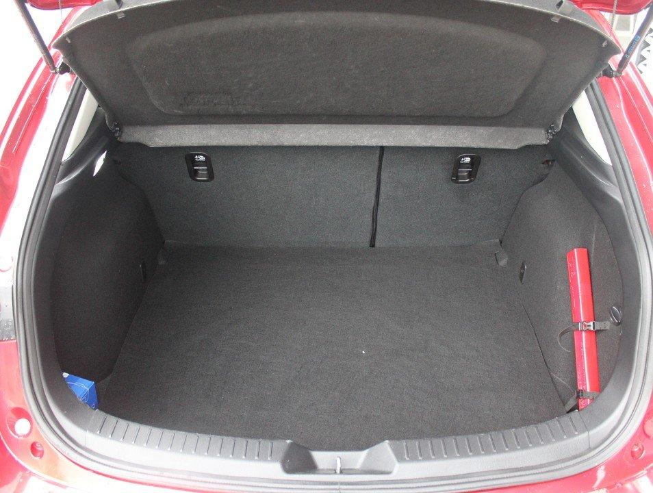 Mazda 3 G-120 Signature+ NAVI RFK EPH TEMPOMAT BLUETOO