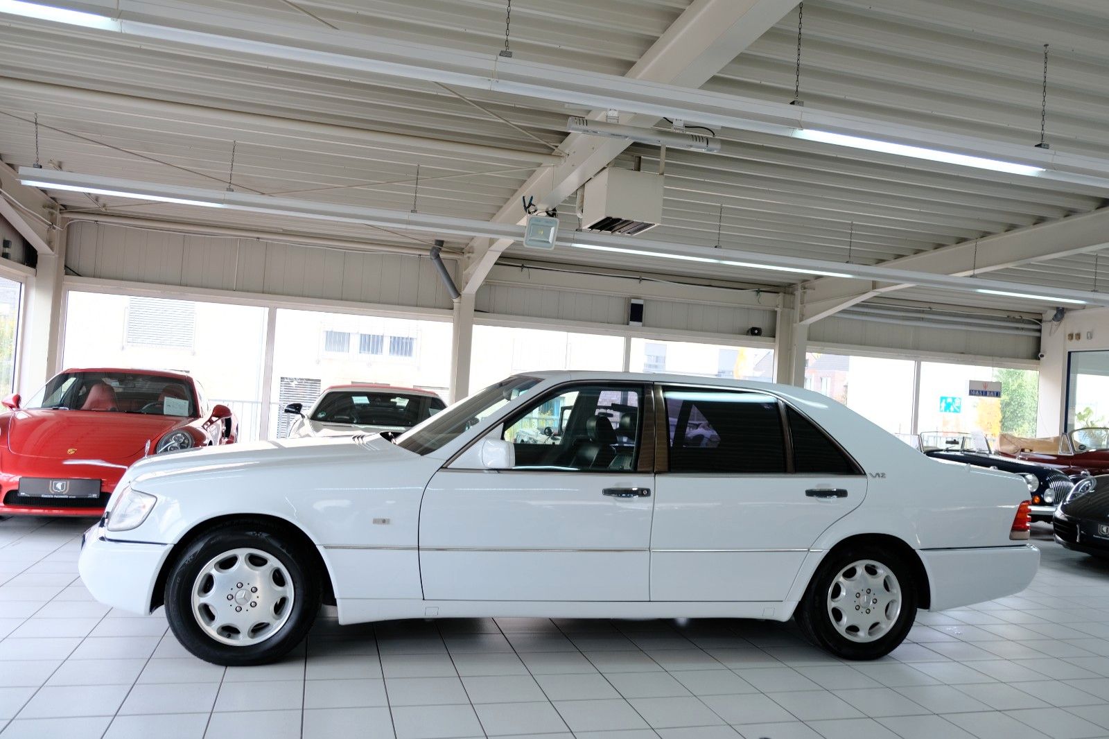 Fahrzeugabbildung Mercedes-Benz 600 SEL aus Japan im sehr schönen Zustand