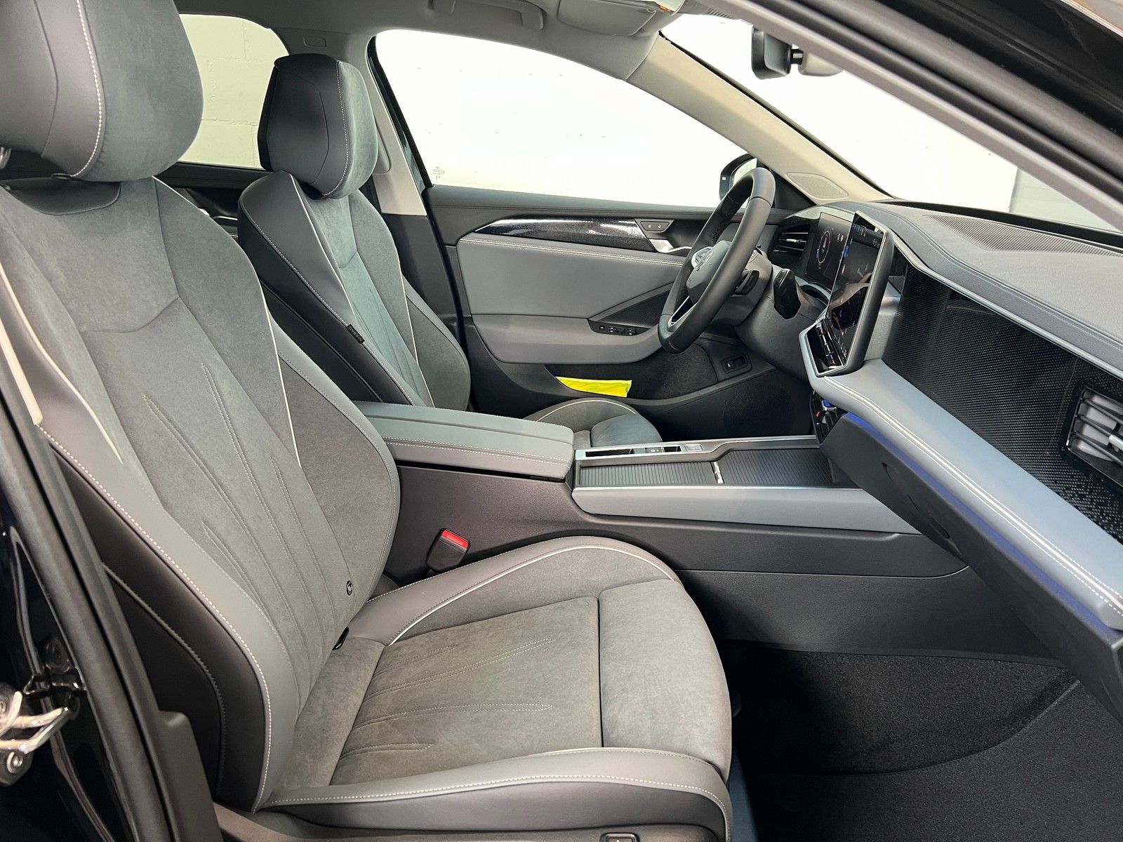 Fahrzeugabbildung Volkswagen Passat Variant / ehem. UPE.51.729,00** Business