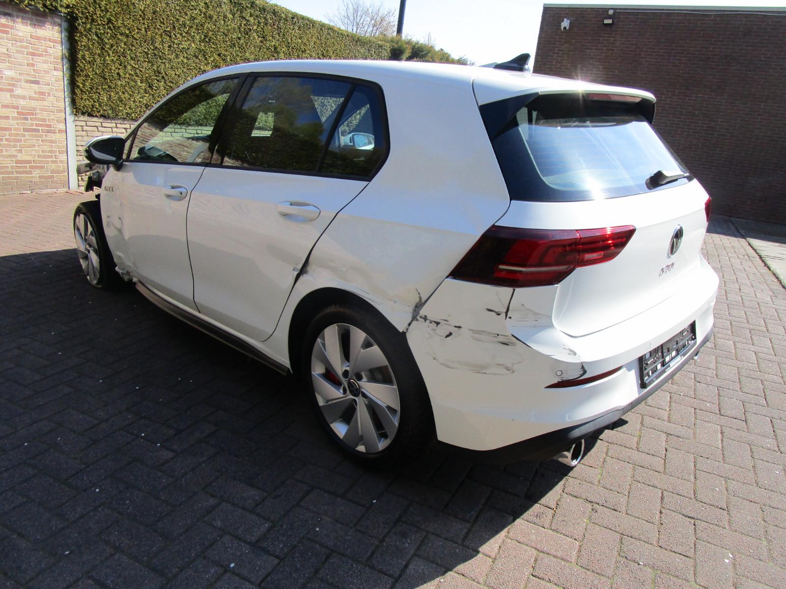 Volkswagen Golf VIII Lim. 2.0 TSI 195 kW GTI 10-2025