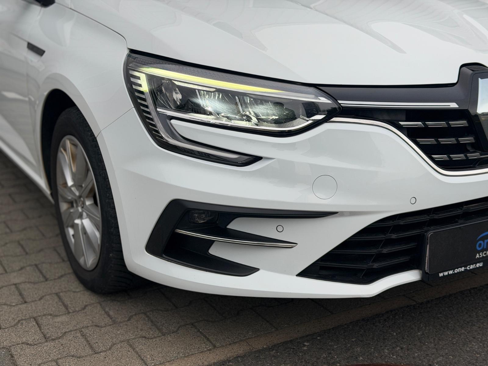 Renault Megane IV GT Automatik CarPlay Kamera AHK Spur