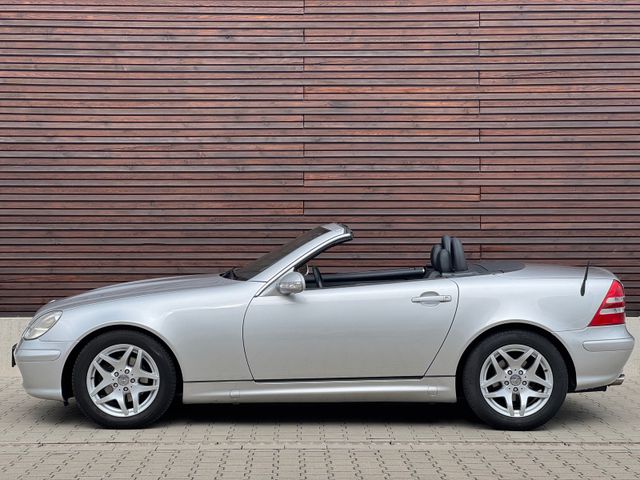 Mercedes-Benz SLK 230 KOMPRESSOR / FINAL EDITION / SCHECKHEFT