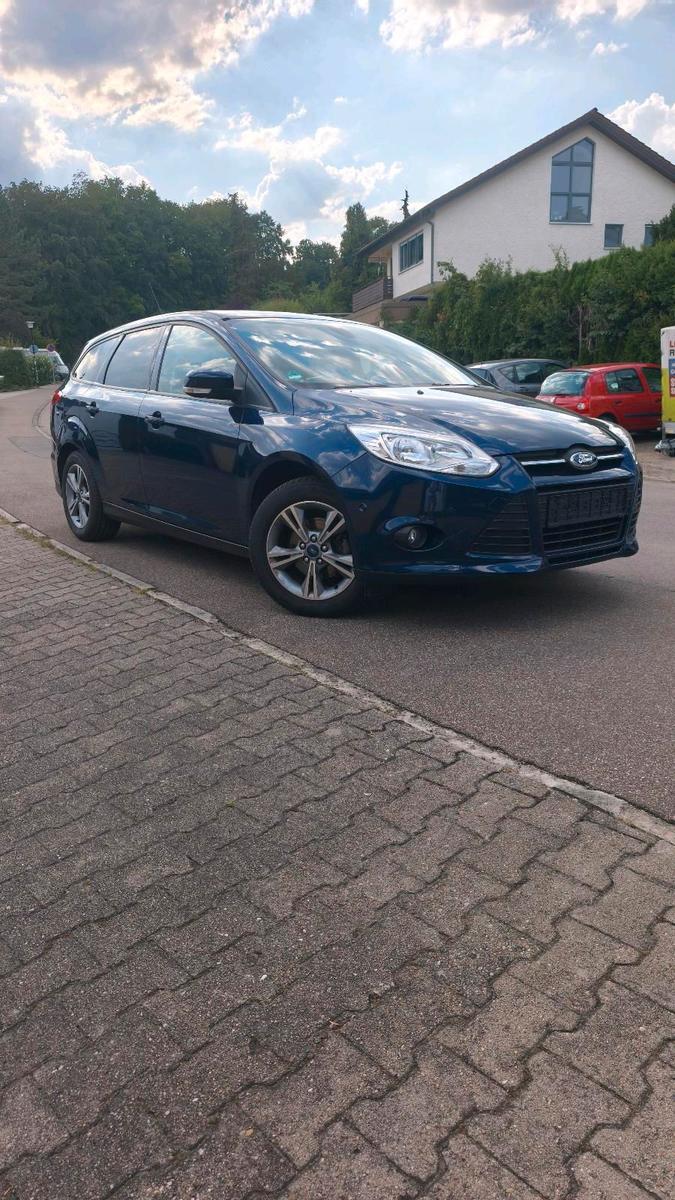 Ford Focus 2013 — interior