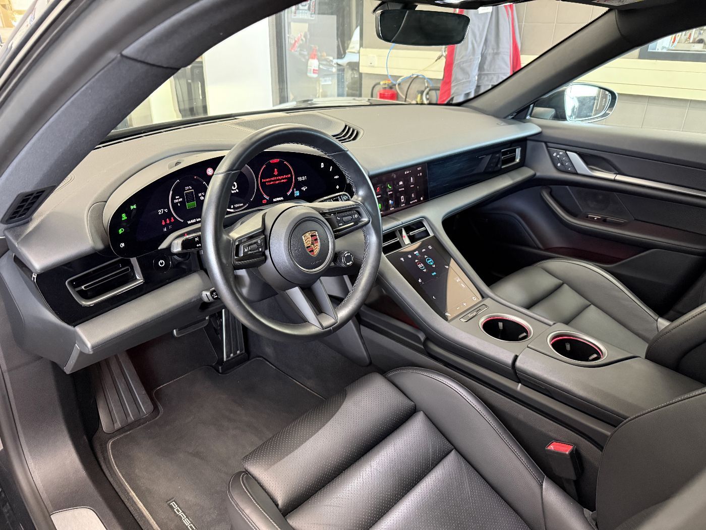 Porsche Taycan 4 Cross Turismo BOSE Panoramadach foto 10