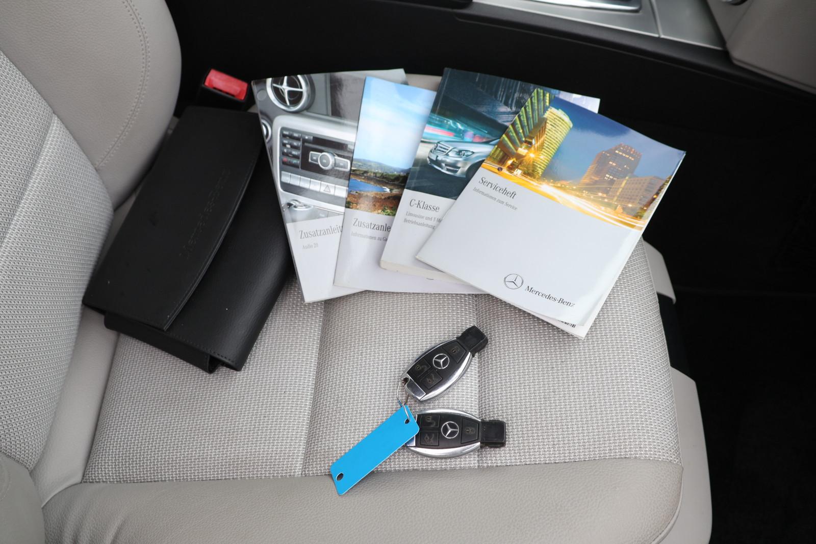 Mercedes-Benz C 180 T CGI BlueEff Avantg AHK TÜVNeu Steuerk OK