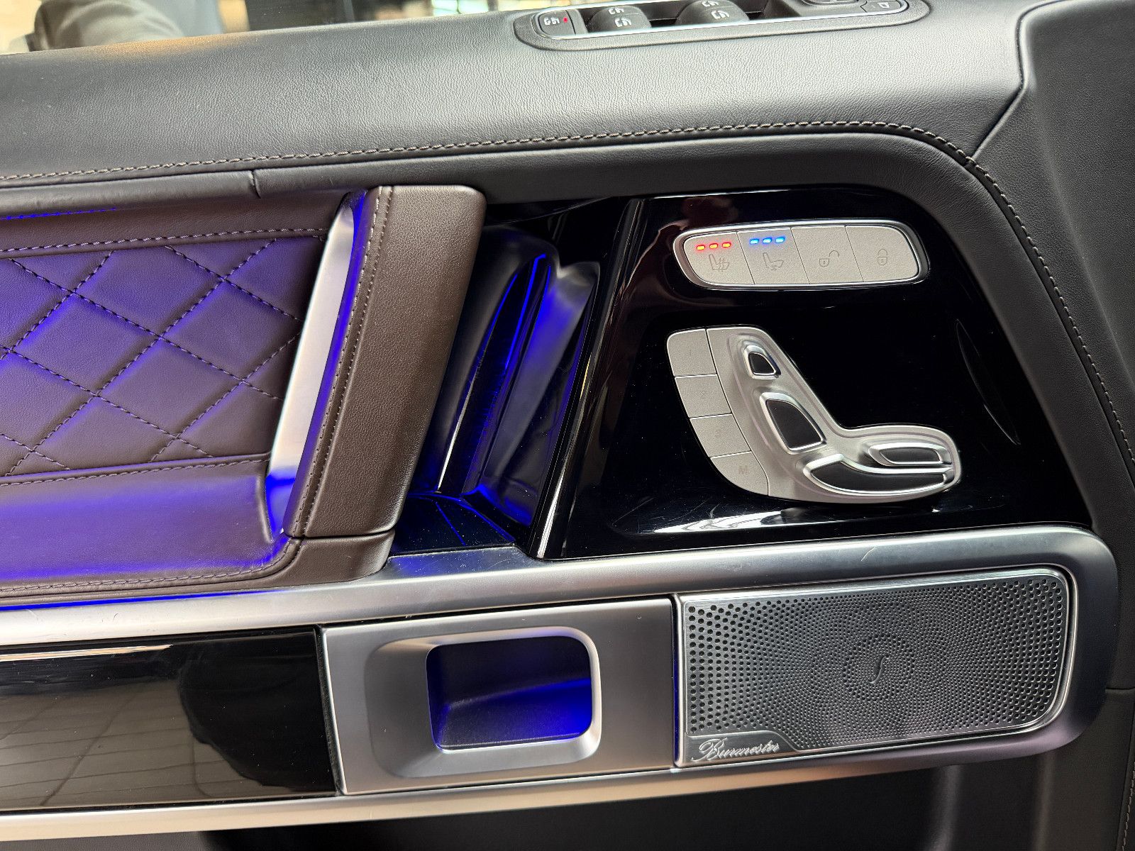 Fahrzeugabbildung Mercedes-Benz G 63 AMG/SUPERIOR/MASSAGE/MANUFAKTUR/