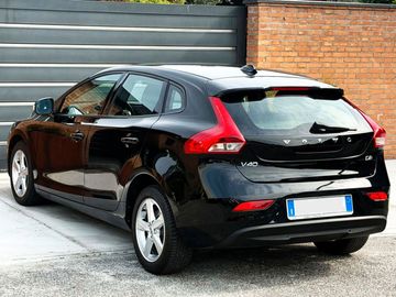 Volvo V40 - 8