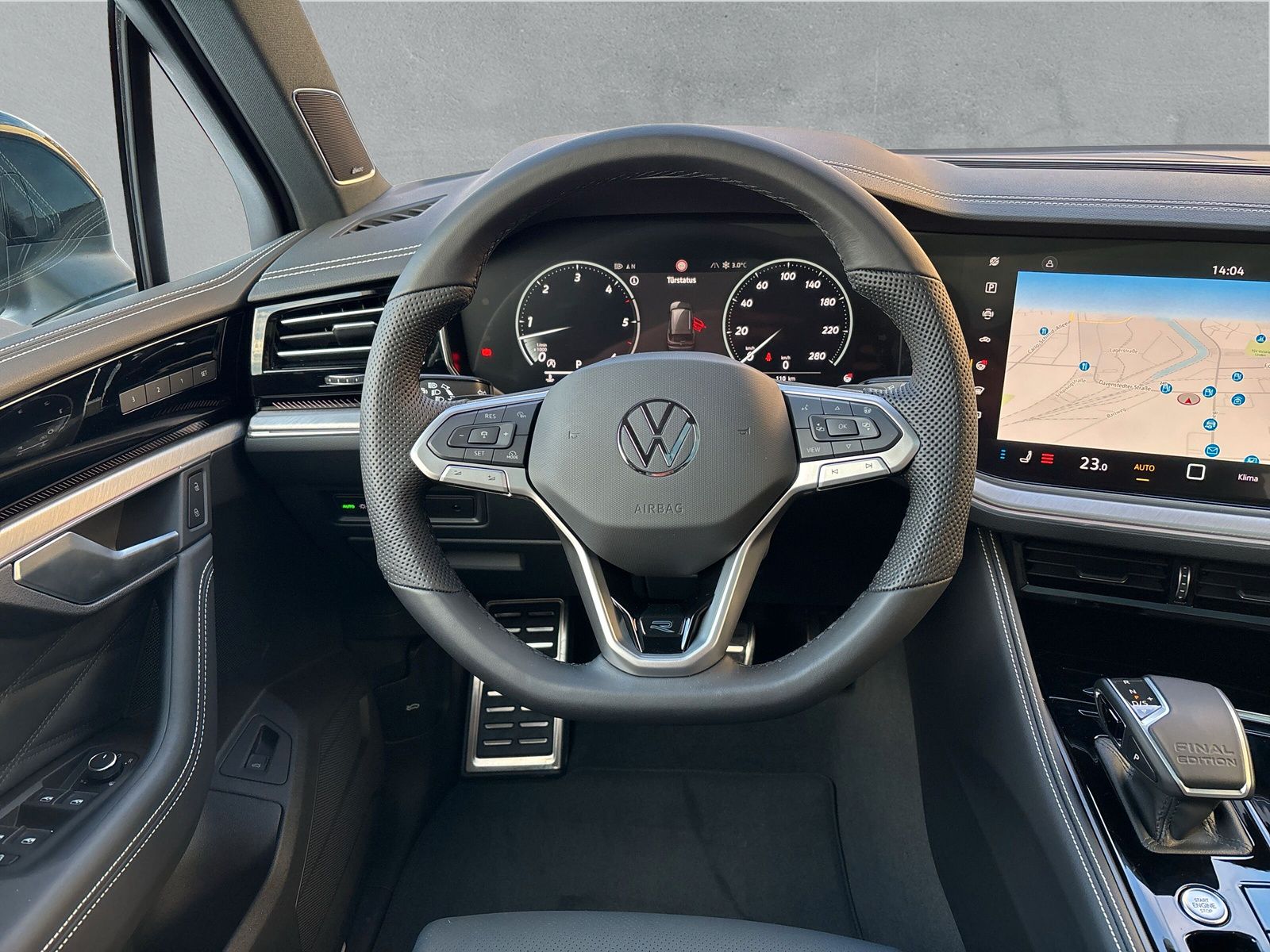 Fahrzeugabbildung Volkswagen Touareg R-Line 4Mot. FinalEditon Pano HuD AHK