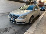 Volkswagen Passat 2.0 16V TDI Highline - Volkswagen Passat aus 2007: Highline
